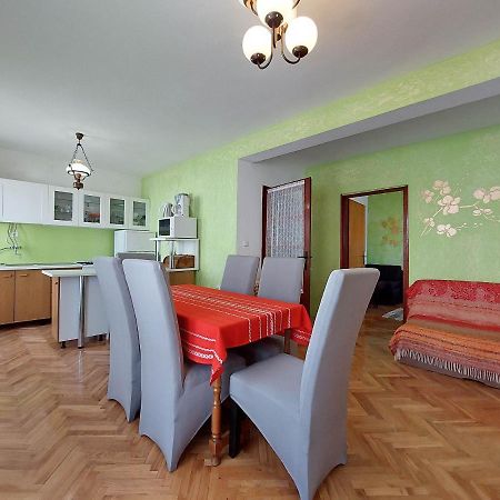 Apartment And Room Marica Пунат Экстерьер фото