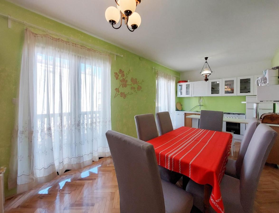 Apartment And Room Marica Пунат Экстерьер фото
